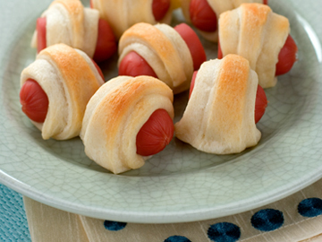 De-PudgedPigsinaBlanketLARGE.jpg
