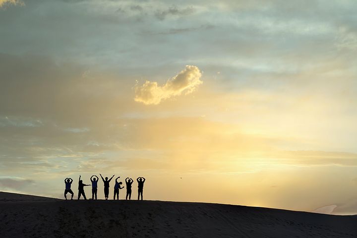 people-5365324__480.jpg